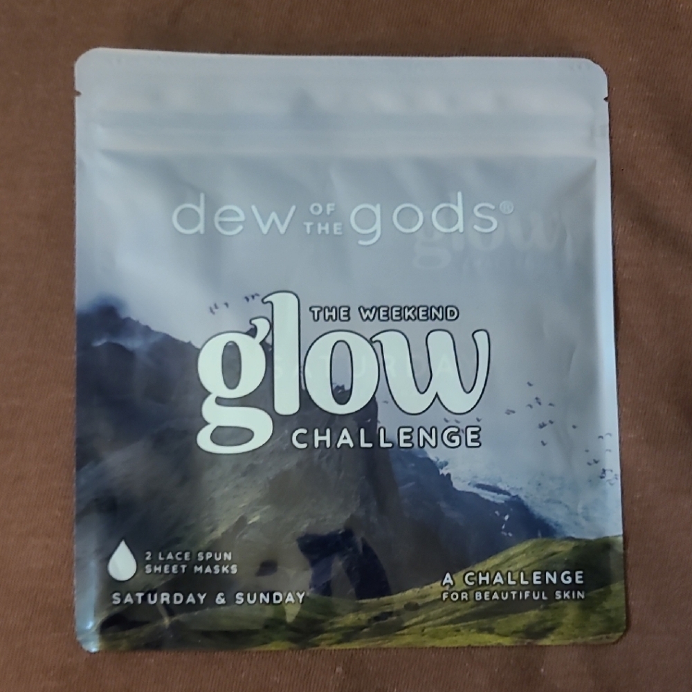 Glow Challenge Skincare Mask - Gray